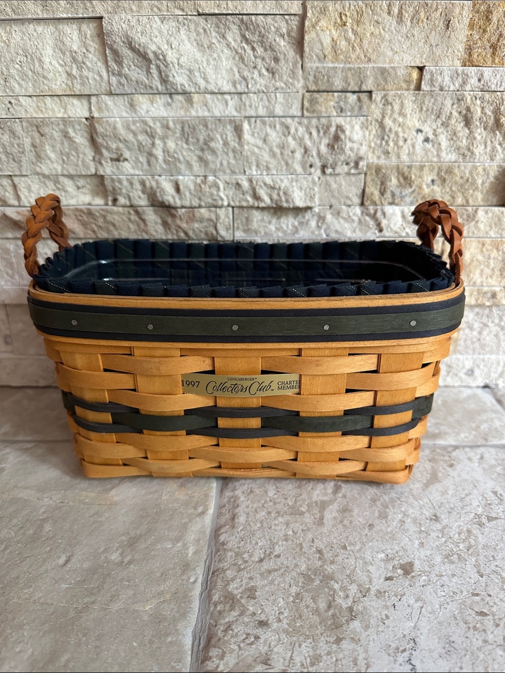 Longaberger 1997 Collectors Club basket